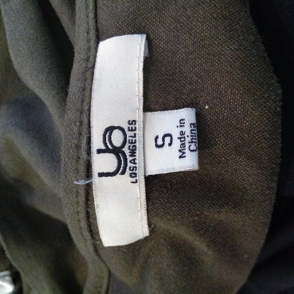 Cropped Shirt With Cutout Back - Picture 4 of 4